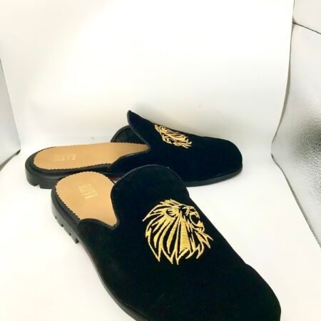 Embroidered Velvet Whole-Cut Mule